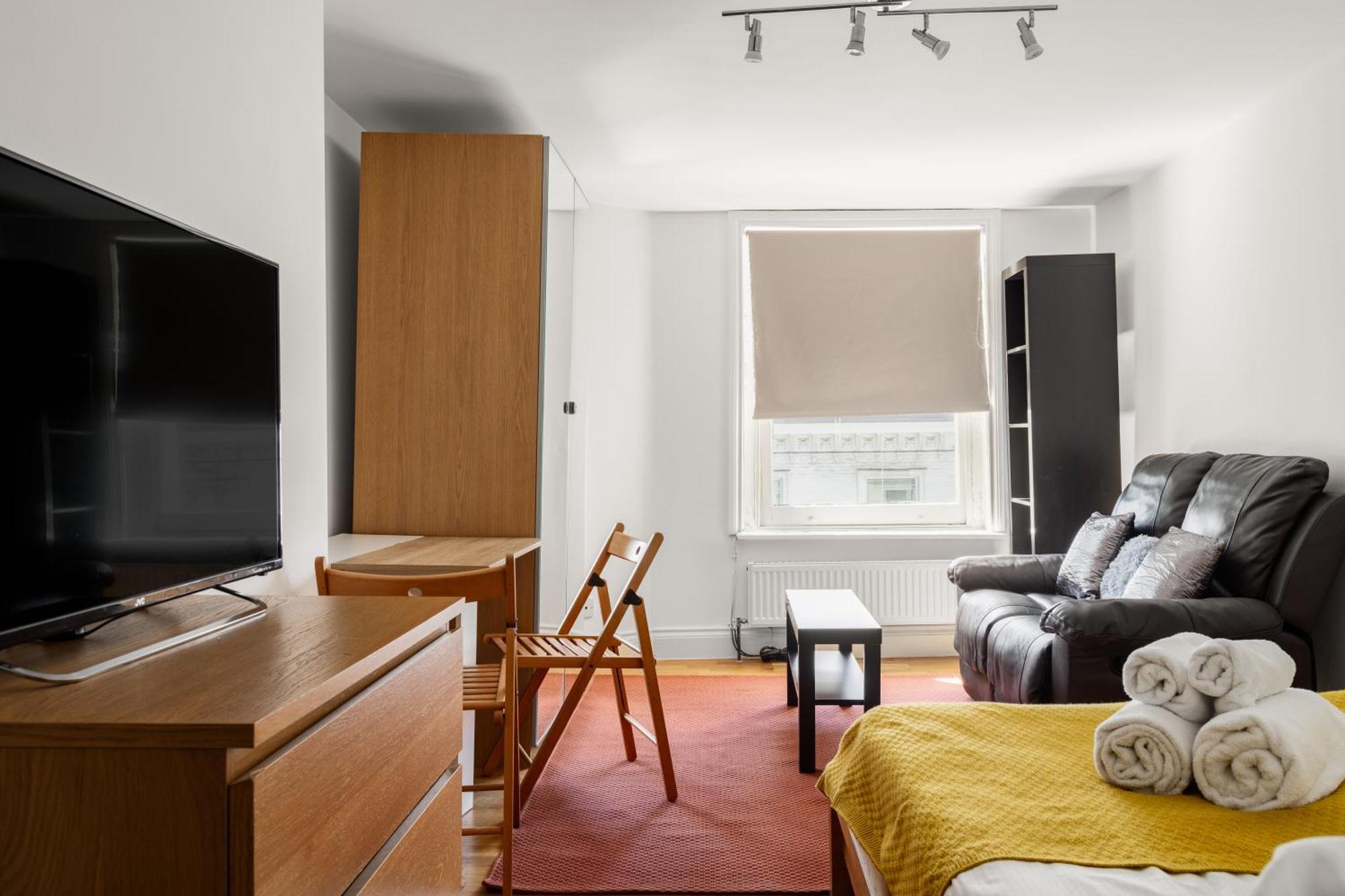 South Kensington Courtfield Gardens studio Londen